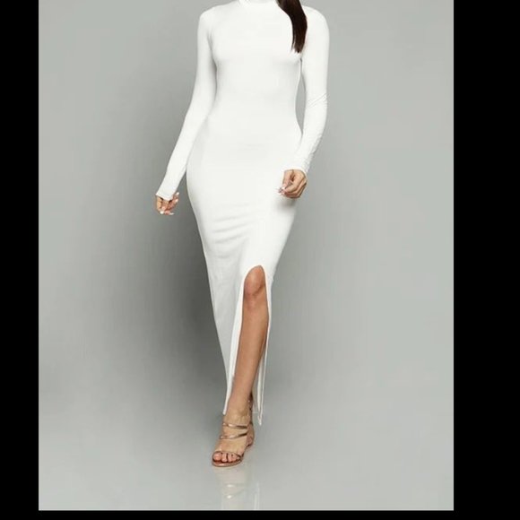 WHITE LONG SLEEVE MOCKNECK DRESS - Picture 2 of 3